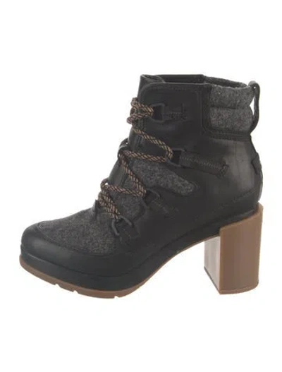Pre-owned Sorel Leather Lace-up Boots In Black