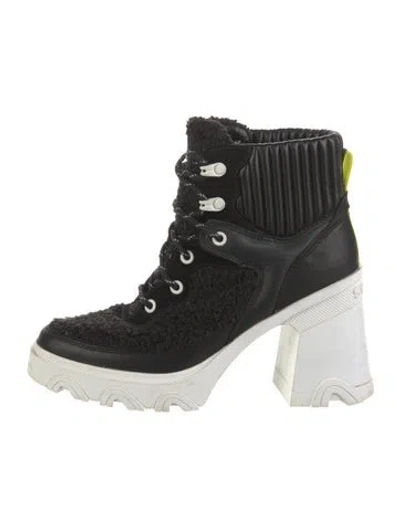 Pre-owned Sorel Leather Lace-up Boots In Black/white