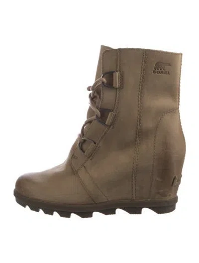 Pre-owned Sorel Leather Lace-up Boots In Green