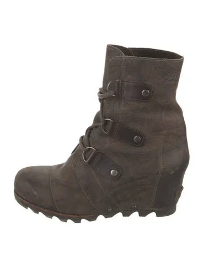 Pre-owned Sorel Leather Lace-up Boots In Green