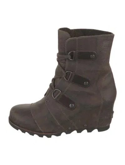Pre-owned Sorel Leather Lace-up Boots In Neutral