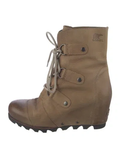 Pre-owned Sorel Leather Lace-up Boots In Neutrals