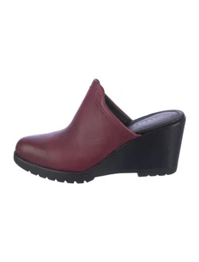 Pre-owned Sorel Leather Mules In Burgundy
