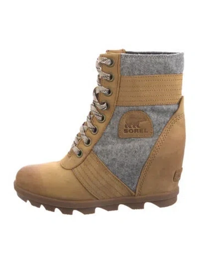 Pre-owned Sorel Leather Printed Boots In Gray