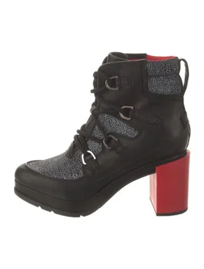 Pre-owned Sorel Leather Printed Lace-up Boots In Black