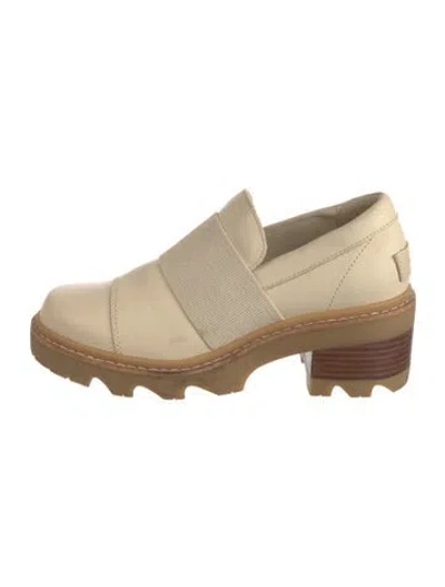 Pre-owned Sorel Leather Pumps In Neutrals