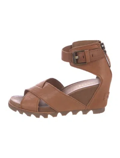 Pre-owned Sorel Leather Sandals In Brown