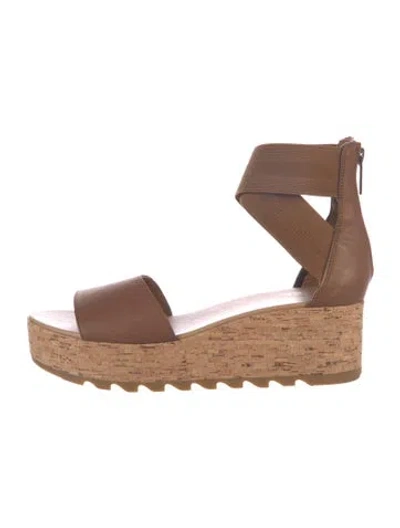 Pre-owned Sorel Leather Sandals In Neutral
