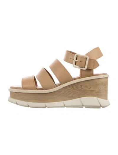 Pre-owned Sorel Leather Sandals In Neutral