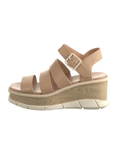 Pre-owned Sorel Leather Sandals In Neutrals