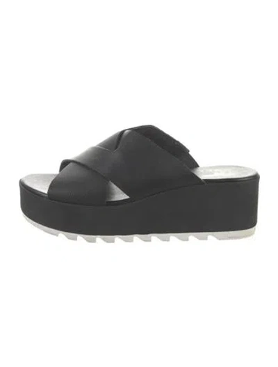 Pre-owned Sorel Leather Slides In Black