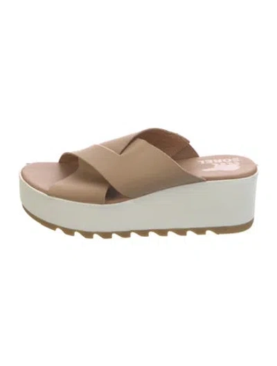 Pre-owned Sorel Leather Slides In Neutrals