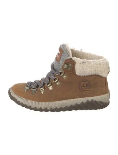 Pre-owned Sorel Leather Sneakers In Neutral