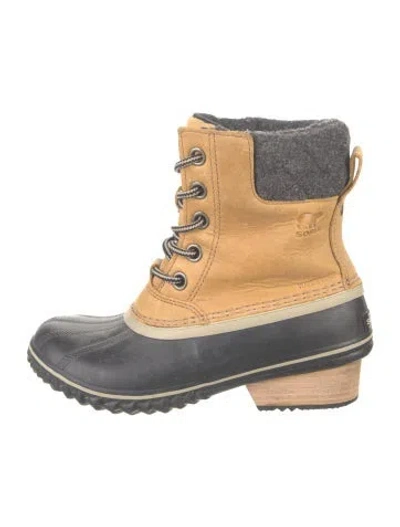 Pre-owned Sorel Leather Snow Boots In Black