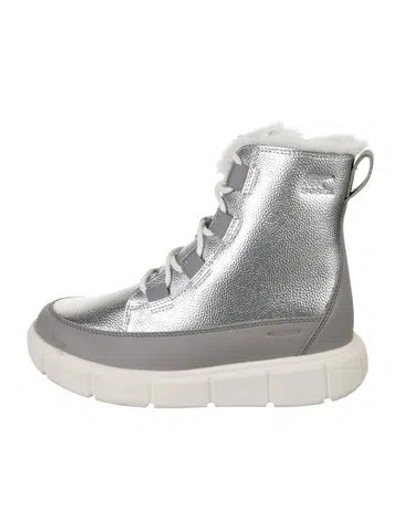 Pre-owned Sorel Leather Snow Boots In Silver