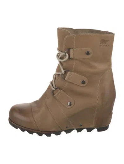 Pre-owned Sorel Leather Studded Accents Lace-up Boots In Brown