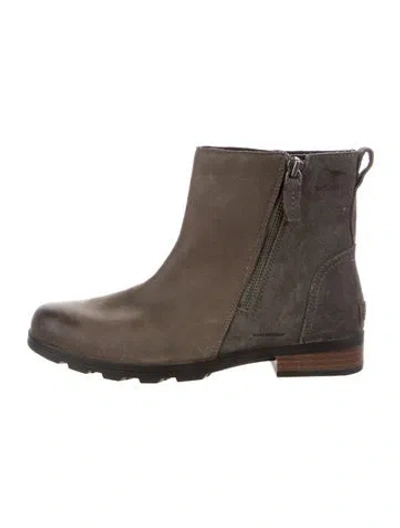 Pre-owned Sorel Nubuck Boots In Gray