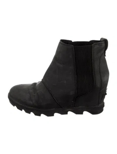 Pre-owned Sorel Nubuck Chelsea Boots In Black