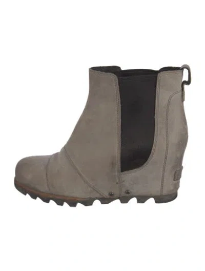 Pre-owned Sorel Nubuck Chelsea Boots In Grey