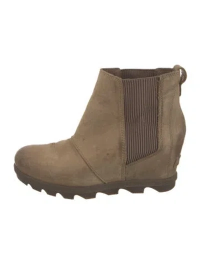 Pre-owned Sorel Nubuck Chelsea Boots In Neutrals
