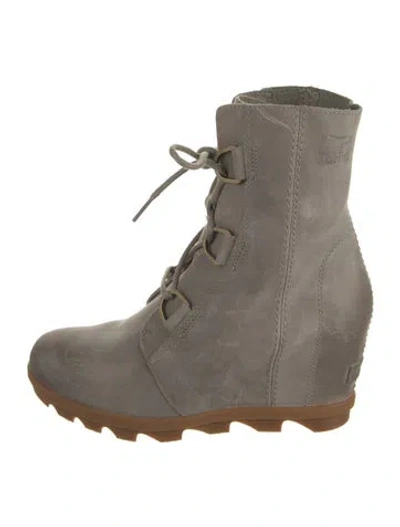 Pre-owned Sorel Nubuck Lace-up Boots In Gray