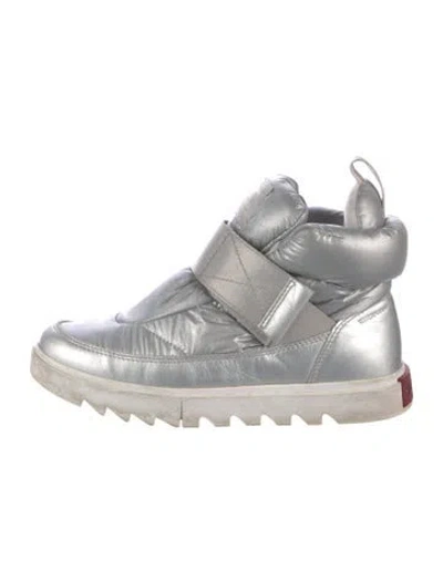 Pre-owned Sorel Nylon Snow Boots In Silver/white