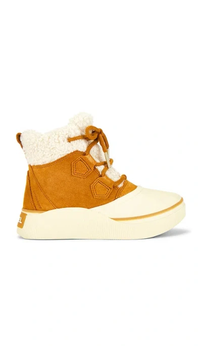 Sorel Out N About Iv Chillz Wp Boot In Orange