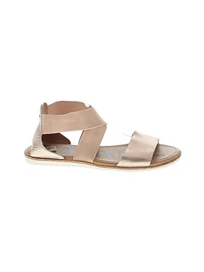 Pre-owned Sorel Sandals In Tan