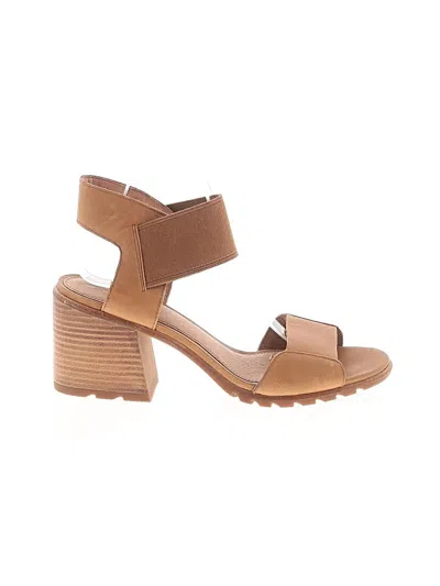Pre-owned Sorel Sandals In Tan
