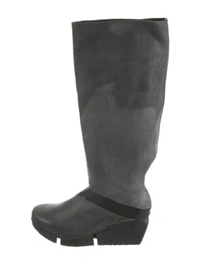 Pre-owned Sorel Suede Boots In Black