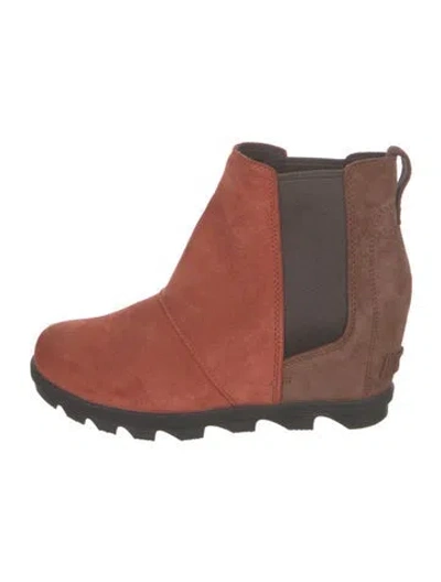 Pre-owned Sorel Suede Chelsea Boots In Burgundy/red