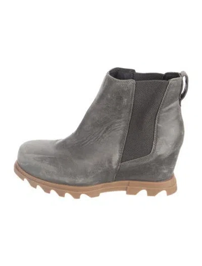 Pre-owned Sorel Suede Chelsea Boots In Gray