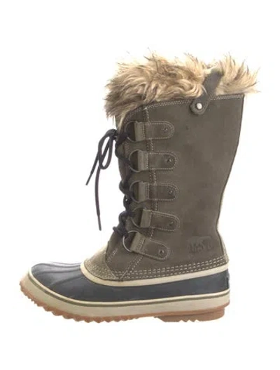 Pre-owned Sorel Suede Faux Fur Trim Snow Boots In Green
