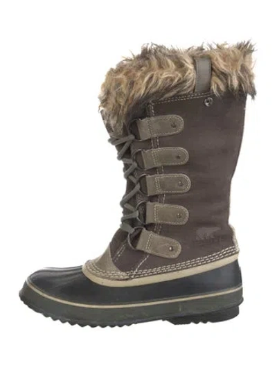 Pre-owned Sorel Suede Fur Trim Snow Boots In Grey