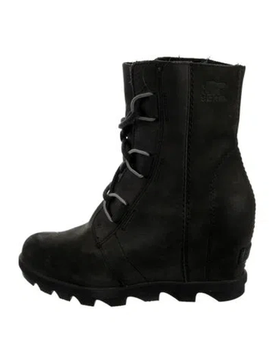 Pre-owned Sorel Suede Lace-up Boots In Black