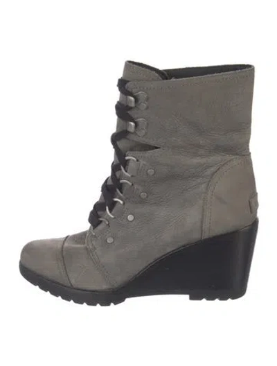 Pre-owned Sorel Suede Lace-up Boots In Gray
