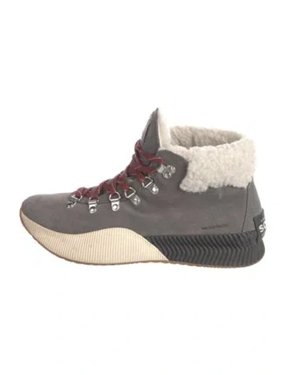Pre-owned Sorel Suede Sneakers In Gray