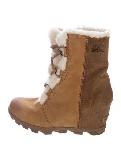 Pre-owned Sorel Suede Snow Boots In Brown