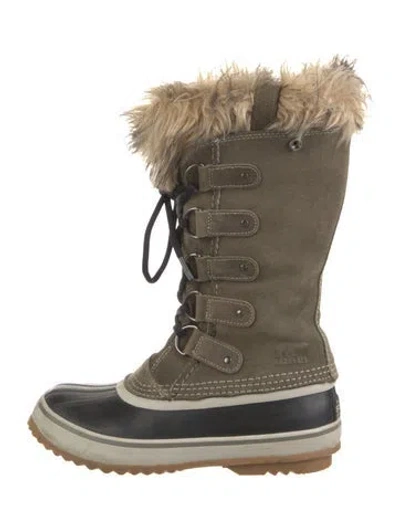 Pre-owned Sorel Suede Snow Boots In Green
