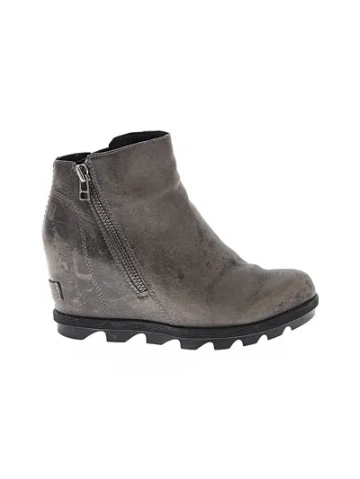 Pre-owned Sorel Wedges In Gray