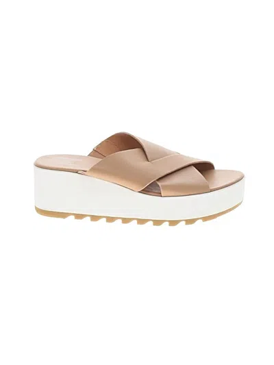 Pre-owned Sorel Wedges In Tan