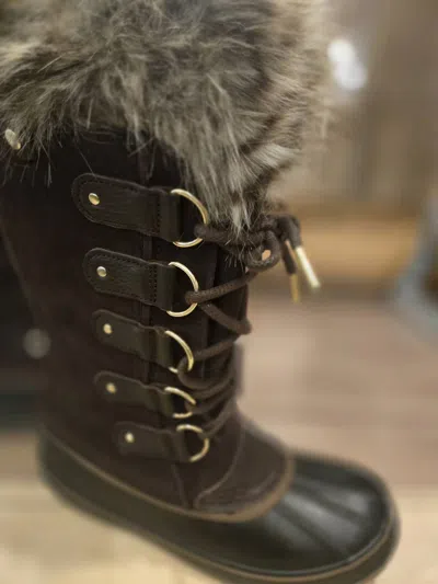Sorel Women's Joan Of Arctic Boots In Cattail In Burgundy