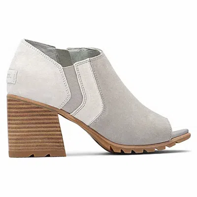 Sorel Women Nadia Ankle Boot In Dove In Grey
