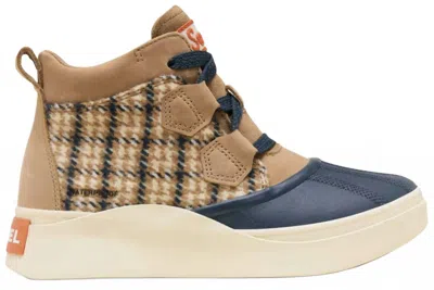 Sorel Women's Out And About Iv Classic Waterproof Boot In Tawny Buff, Night Shadow In Multi