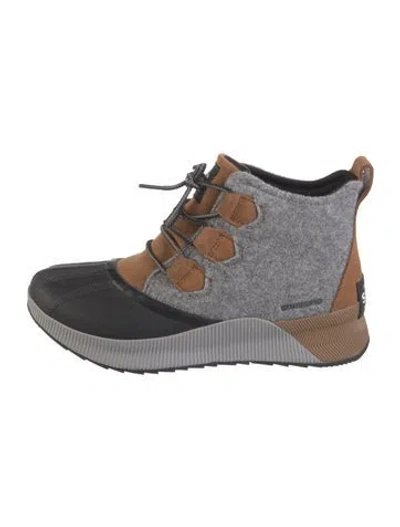 Pre-owned Sorel Wool Snow Boots In Grey