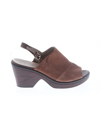 Pre-owned Soul Naturalizer Sandals In Brown