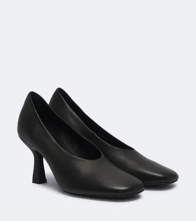 Souliers Martinez Berlin Leather Pumps In Black