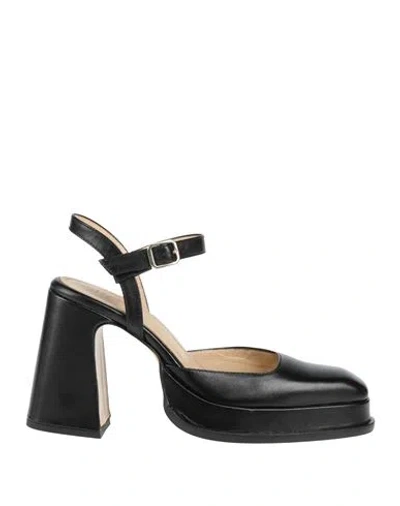 Souliers Martinez Woman Pumps Black Size 8 Leather
