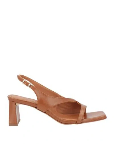 Souliers Martinez Woman Sandals Tan Size 7 Leather In Brown