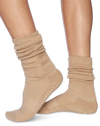 SOULS. CREAM CLOUD GRIP SOCKS
